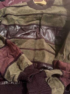 Bachrach suede and leather sweater size medium